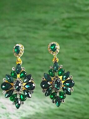 Emerald Crystal Drop Earrings